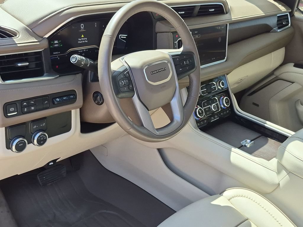 Used 2022 GMC Yukon Denali RWD image 19