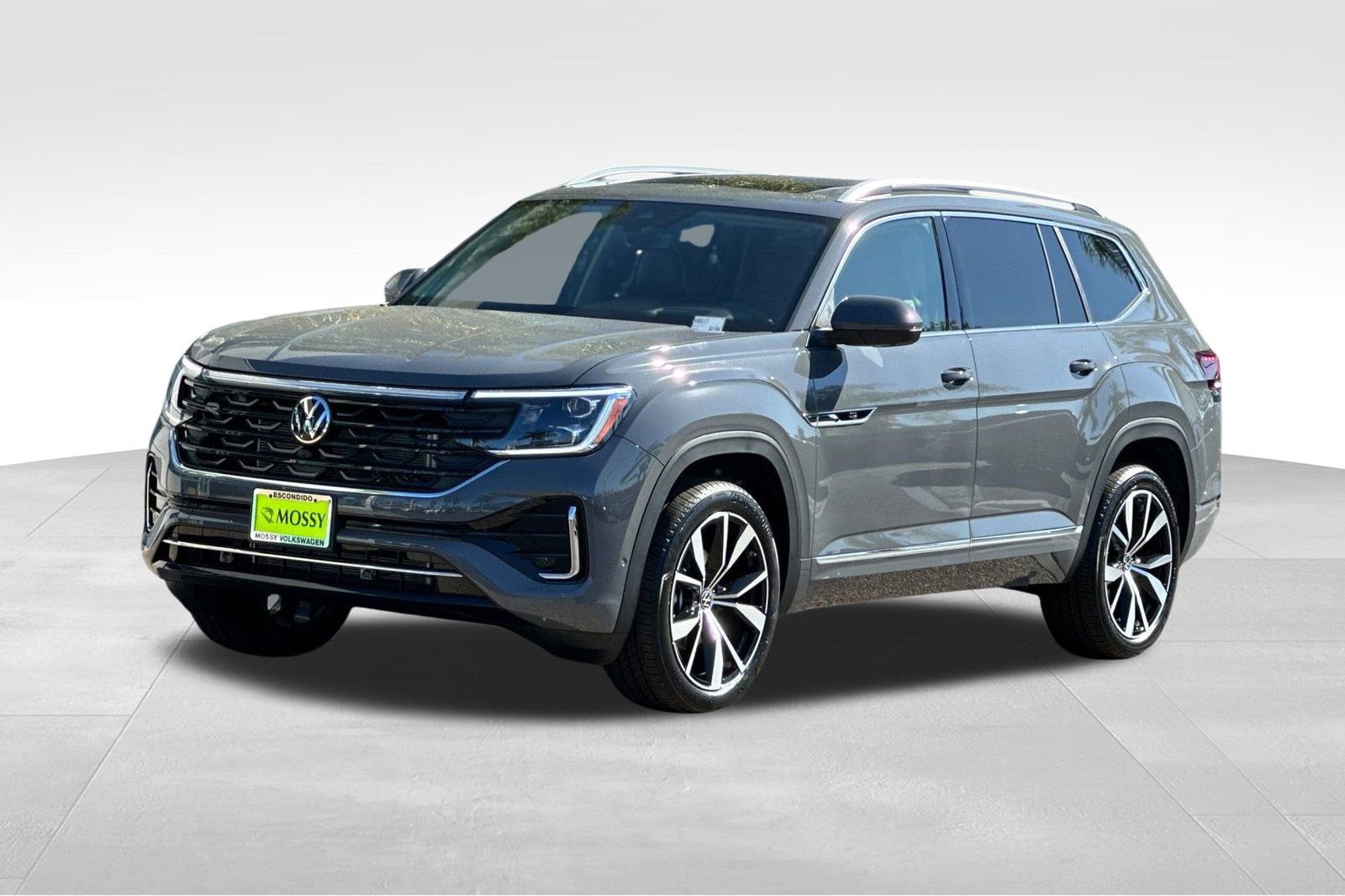 New 2026 Volkswagen Atlas SEL Premium R-Line image 1