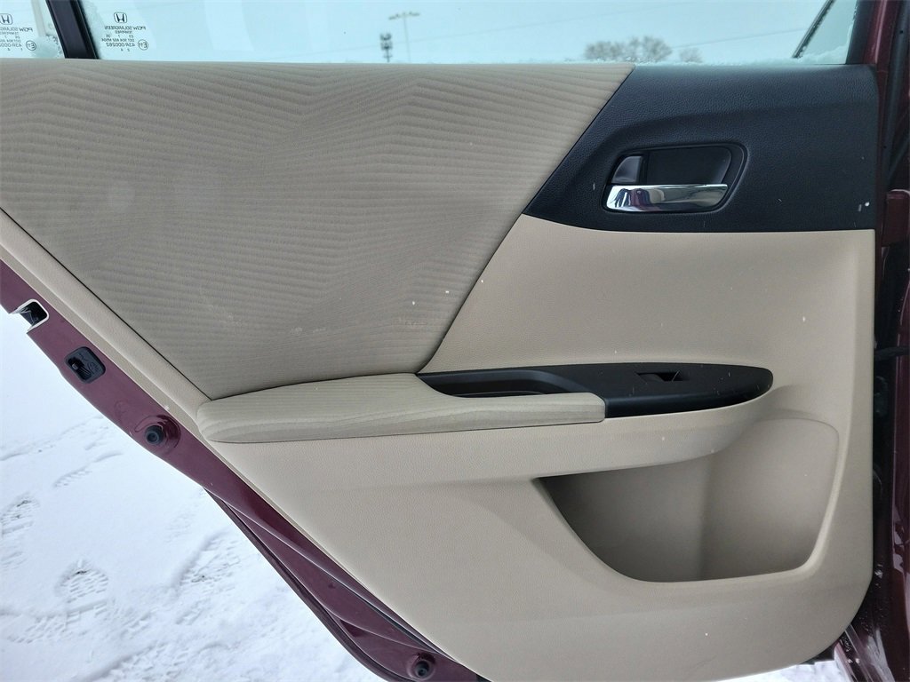 Used 2017 Honda Accord LX image 8