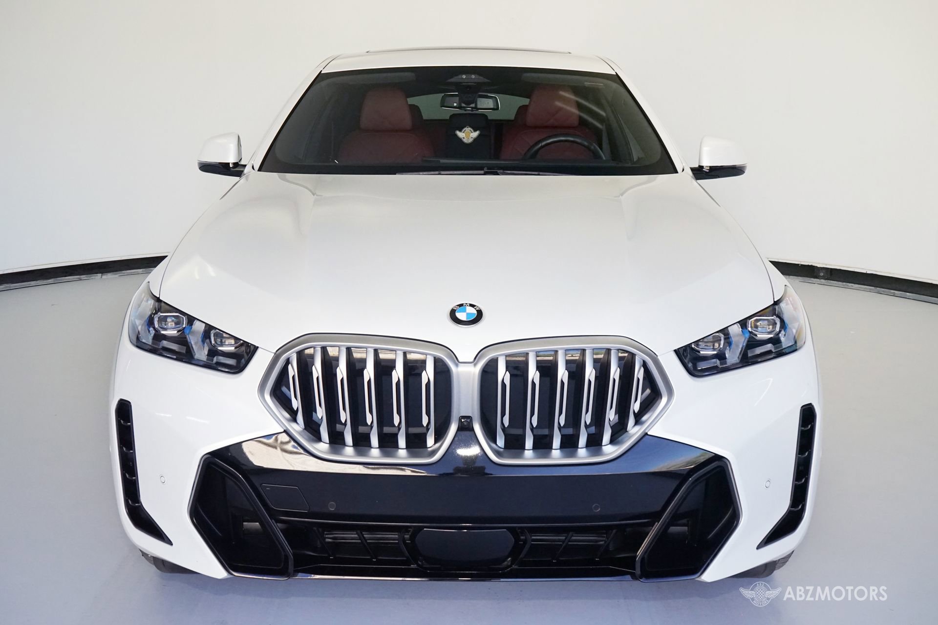 Used 2026 BMW X6 xDrive40i image 3