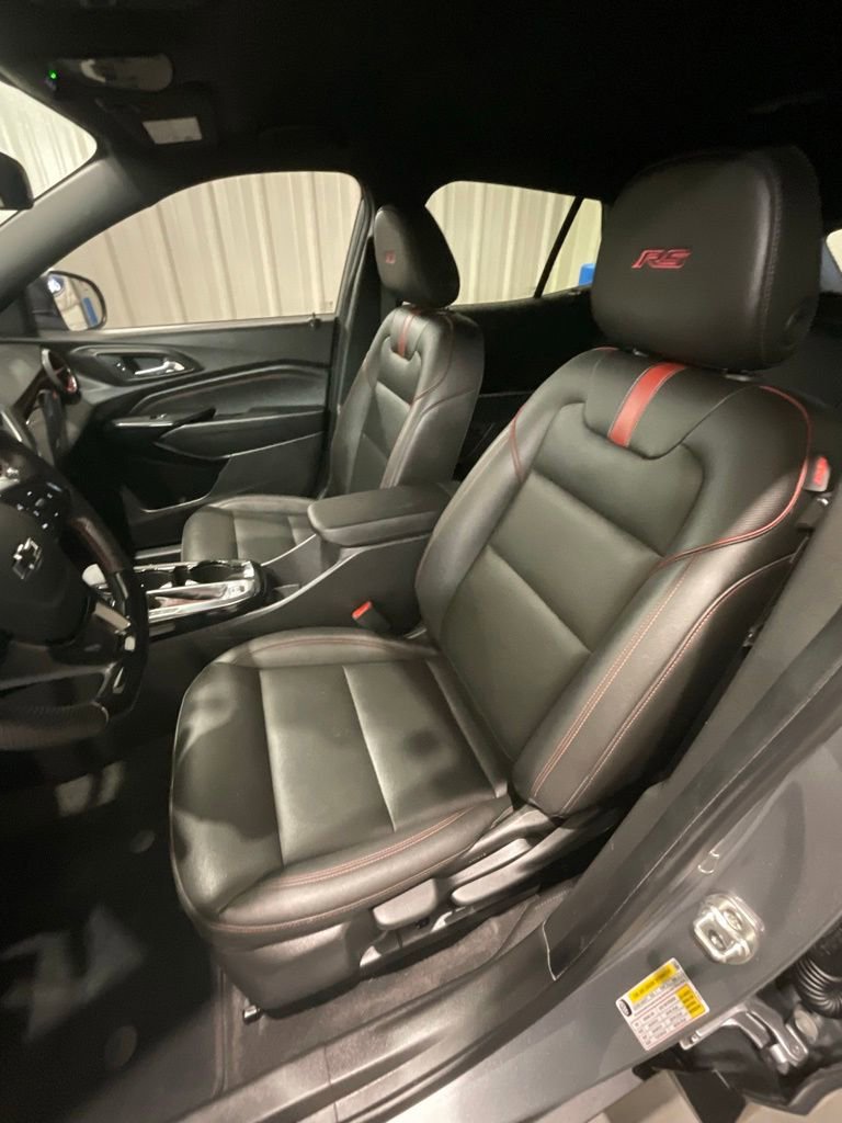 Used 2025 Chevrolet Trax RS w/ Driver Confidence Package image 10