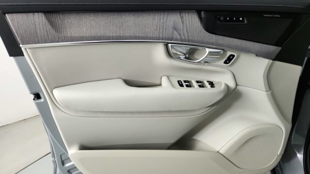 New 2026 Volvo XC90 B6 Ultra w/ Protection Package AWD/4WD image 9