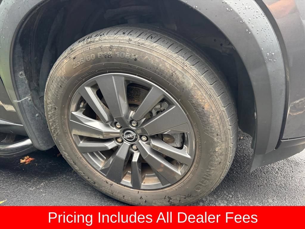 Used 2024 Nissan Pathfinder S FWD image 2
