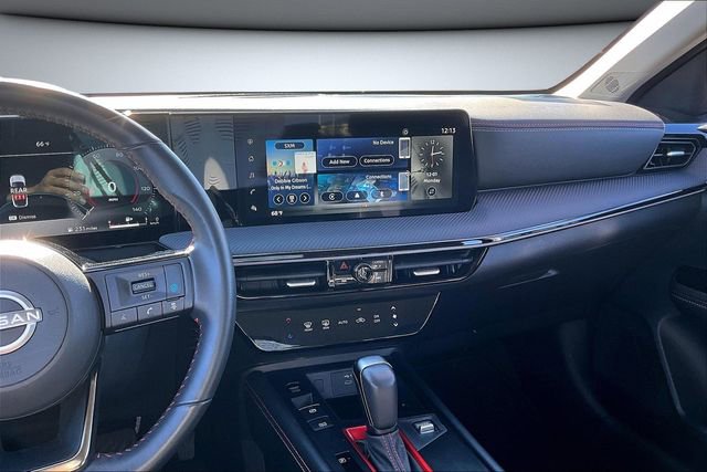 Certified 2025 Nissan Kicks SR image 9