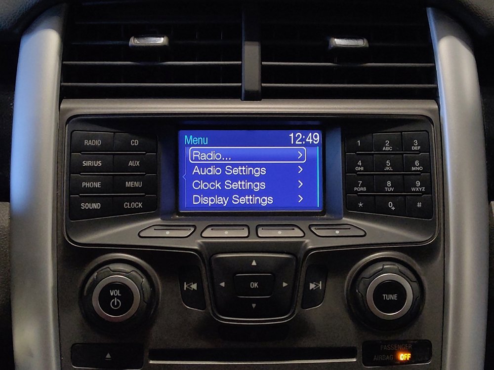 Used 2013 Ford Edge SE image 25