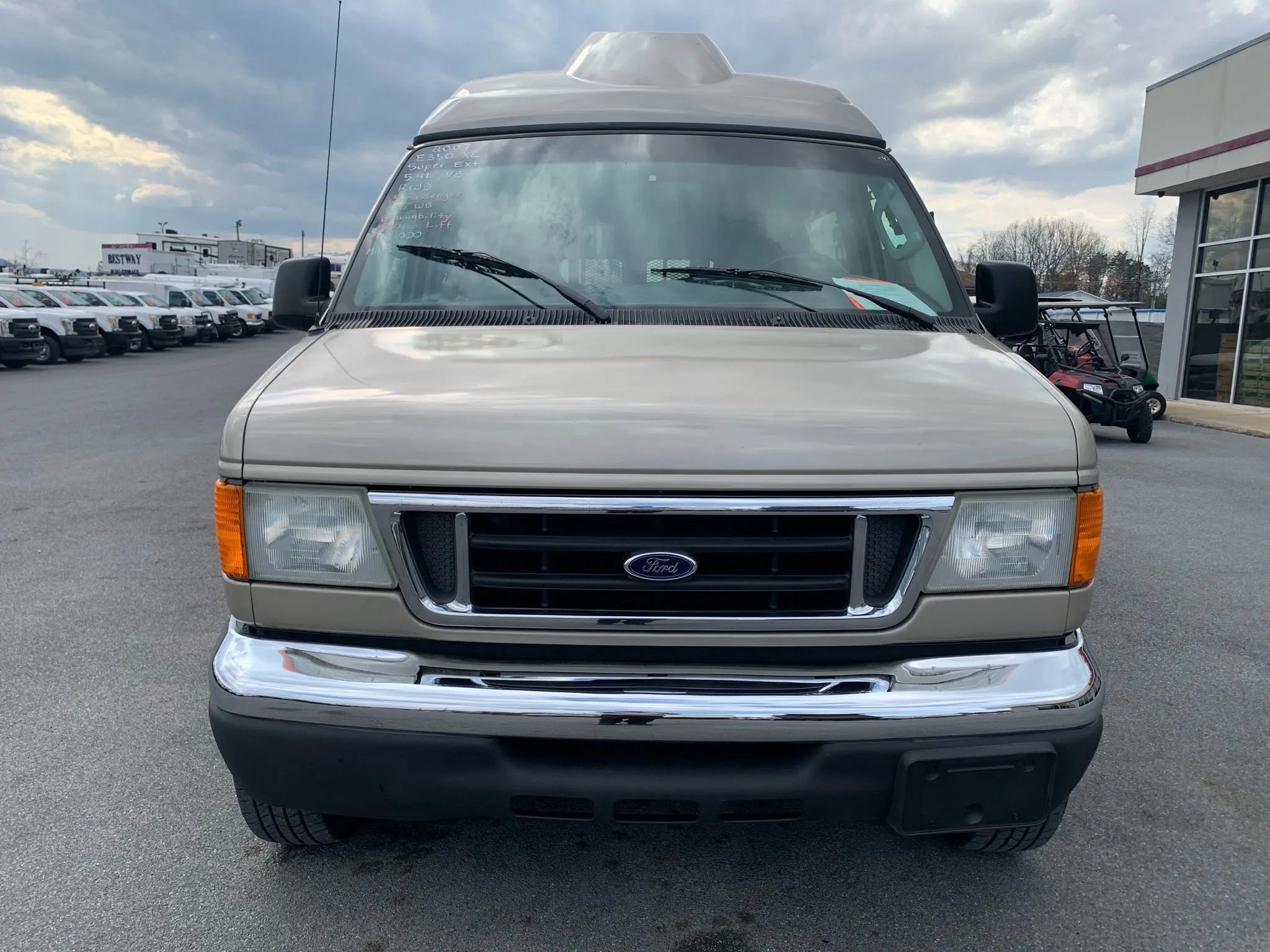 Used 2007 Ford E-350 and Econoline 350 XL image 2