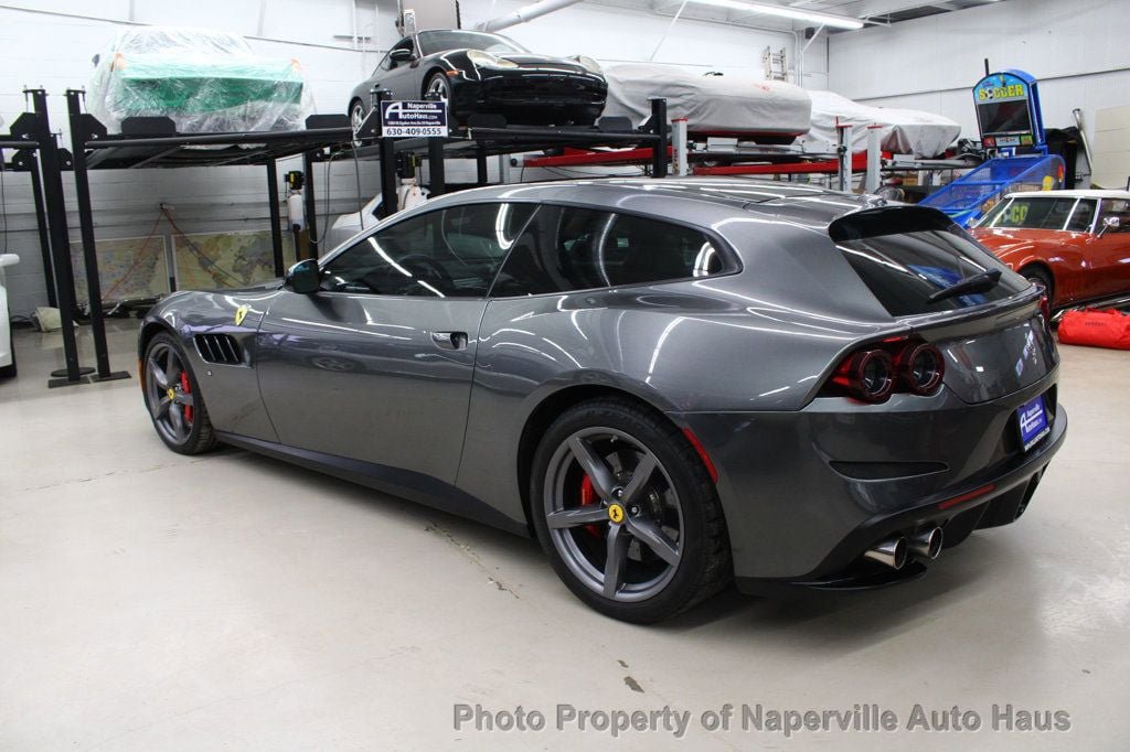 Used 2017 Ferrari GTC4Lusso AWD/4WD image 76