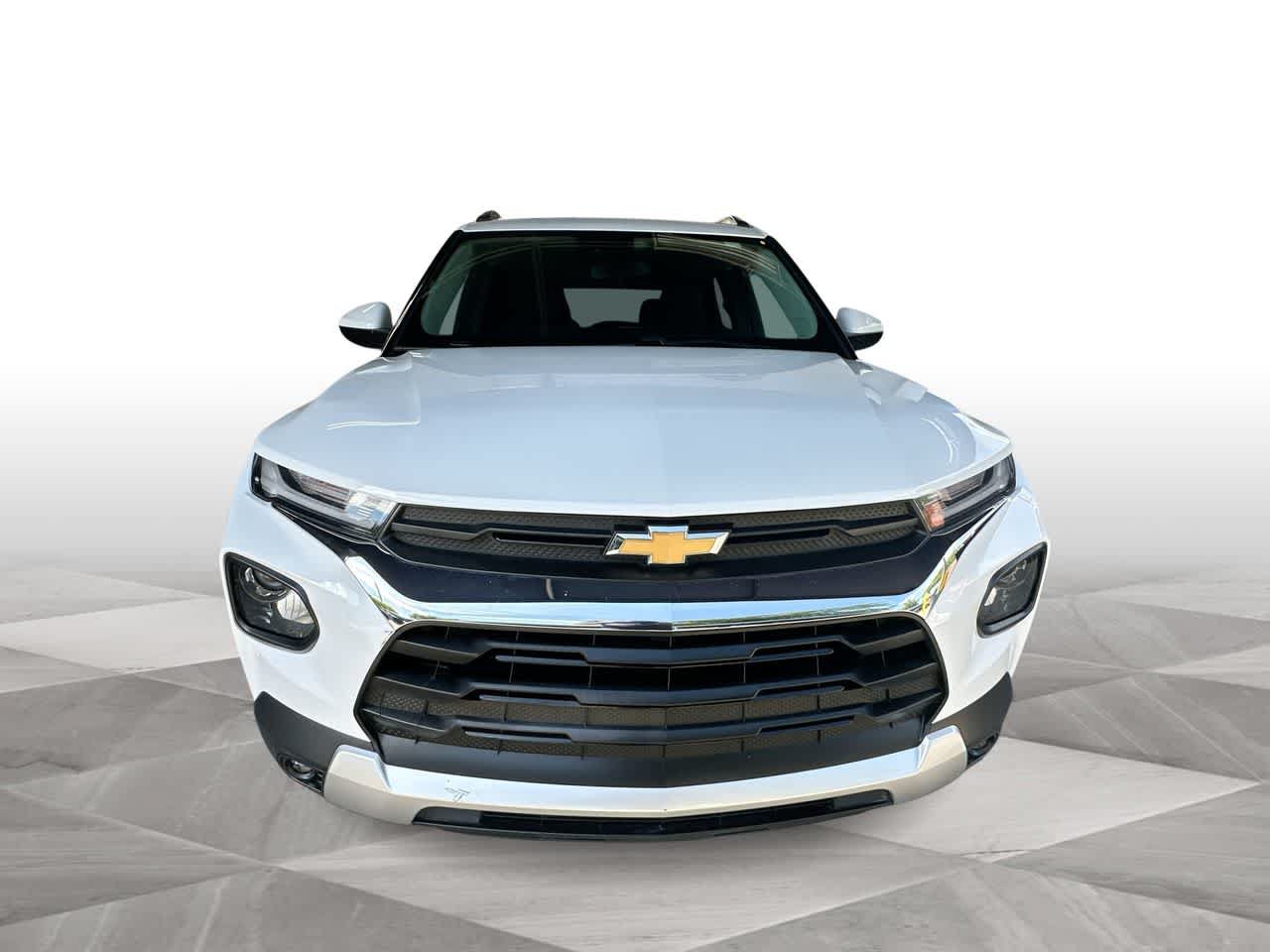 Used 2023 Chevrolet TrailBlazer LT FWD image 3