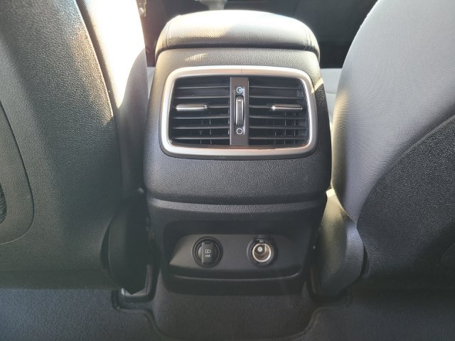 Used 2019 Kia Sorento FWD image 15