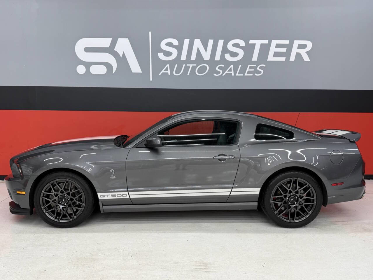 Used 2013 Ford Mustang Shelby GT500 RWD image 15