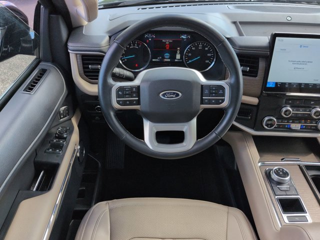 Used 2024 Ford Expedition Limited image 18