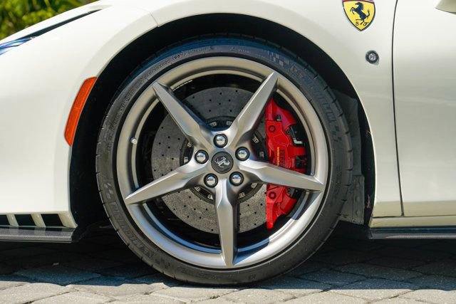 Used 2021 Ferrari F8 Tributo image 14