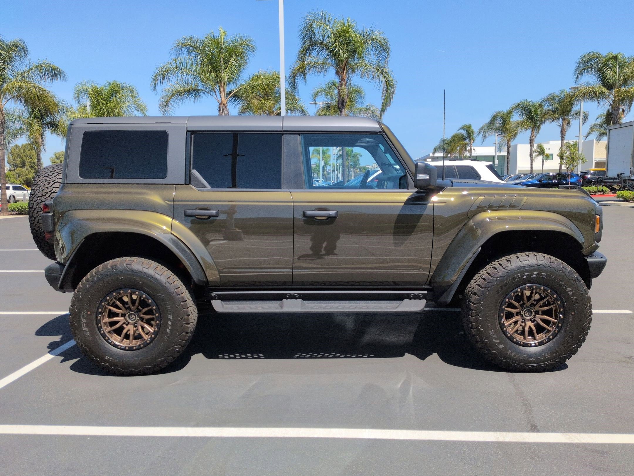 Used 2024 Ford Bronco Raptor w/ Interior Carbon Fiber Pack 6 image 11