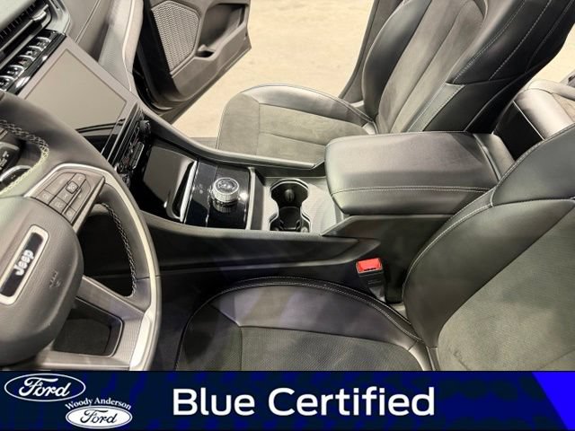 Used 2023 Jeep Grand Cherokee Altitude RWD image 17
