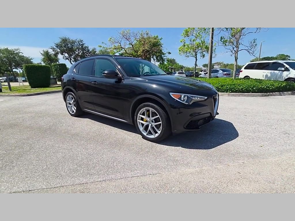 Used 2019 Alfa Romeo Stelvio Sport w/ Quick Order Package 22J Sport AWD/4WD image 52