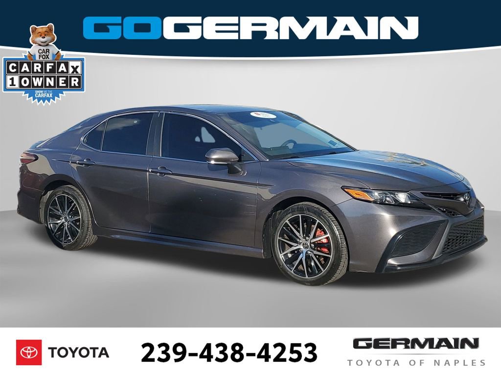 Used 2022 Toyota Camry SE image 6