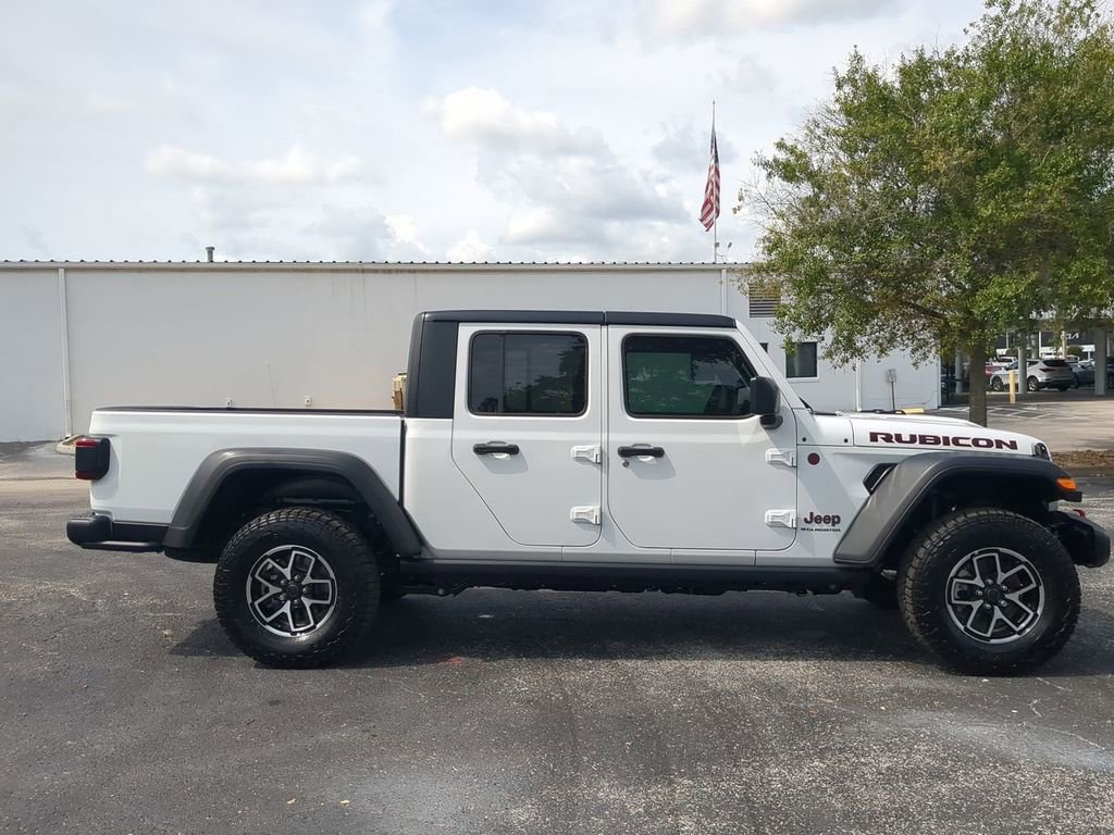 Used 2025 Jeep Gladiator Rubicon w/ Safety Group image 3