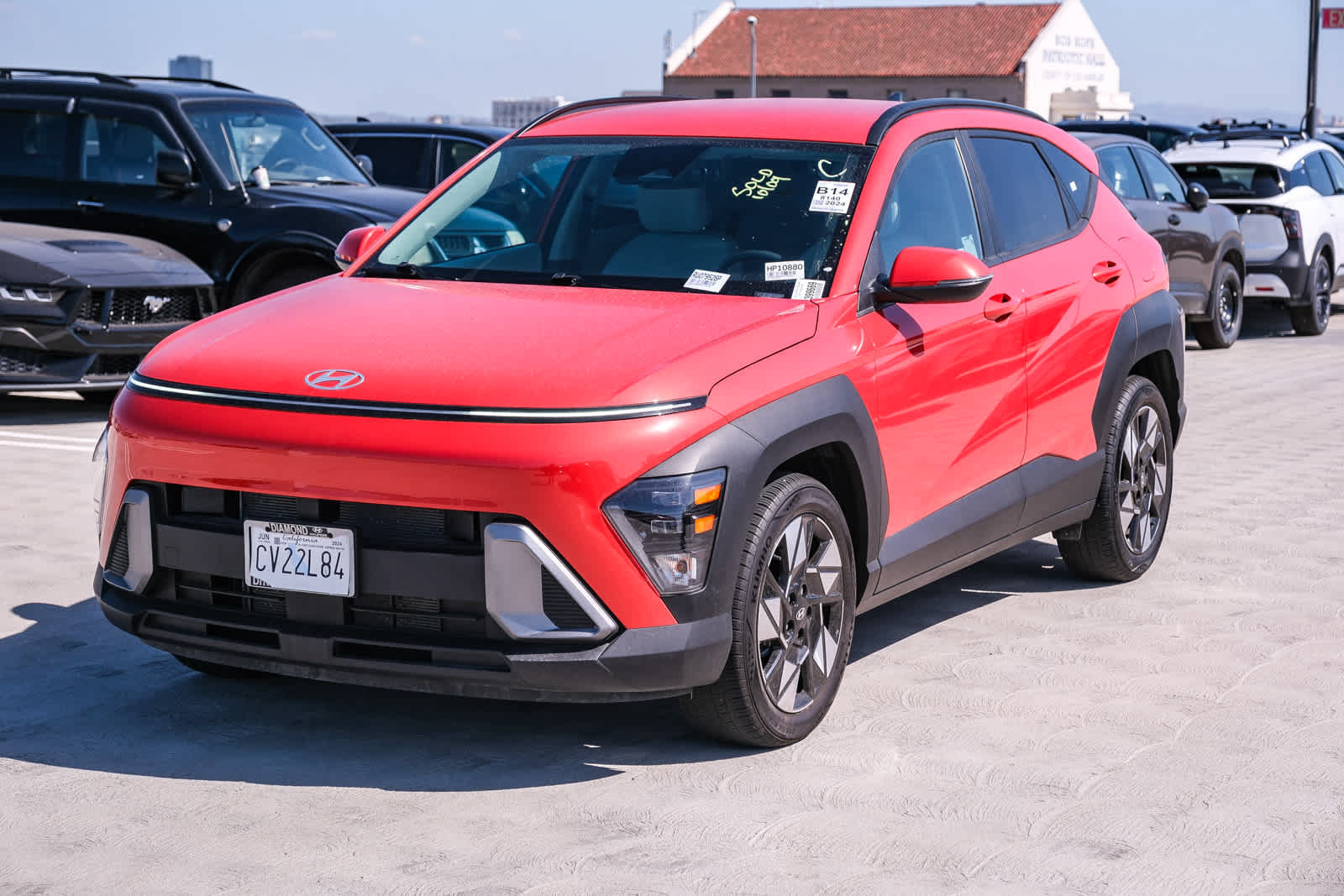 Used 2024 Hyundai Kona SEL w/ Convenience Package FWD image 1