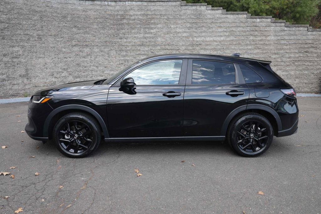 Used 2025 Honda HR-V Sport image 10