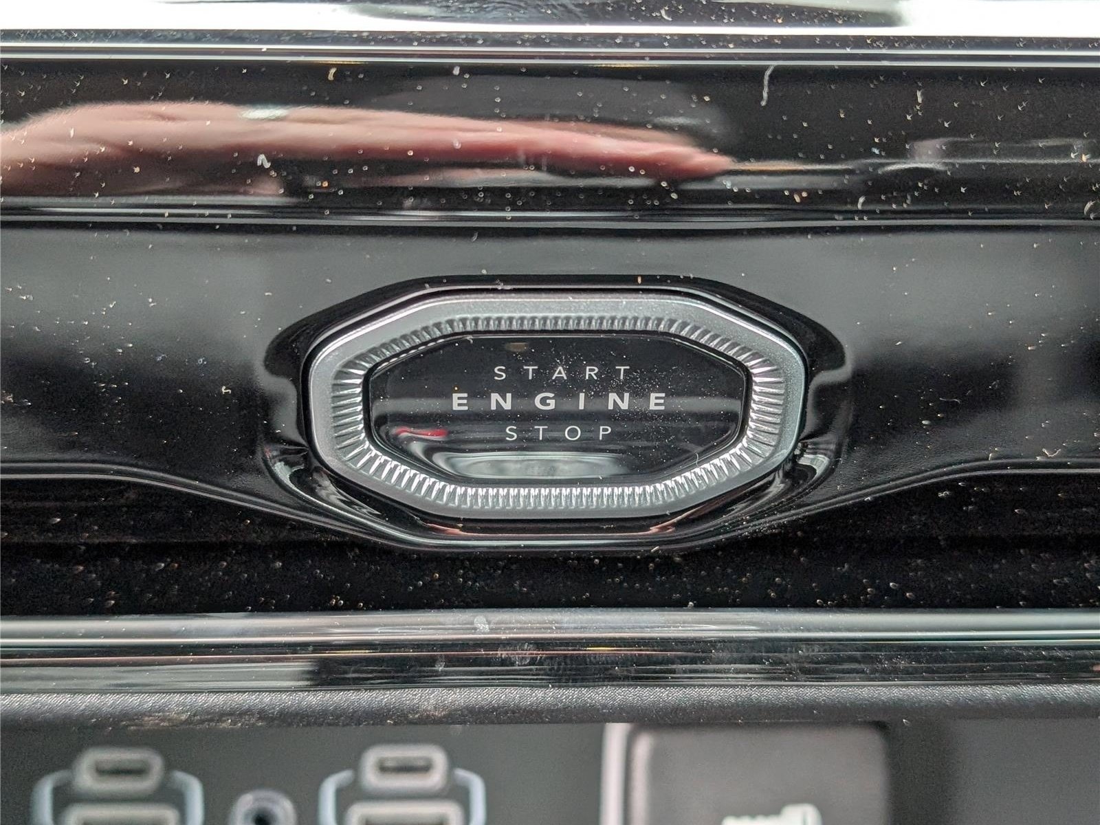 New 2026 Jeep Grand Cherokee Altitude AWD/4WD image 19