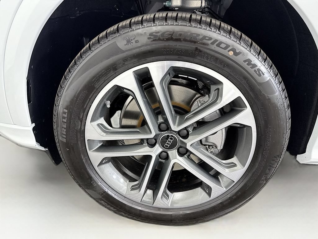 Certified 2025 Audi Q5 Premium w/ Premium Plus AWD/4WD image 29