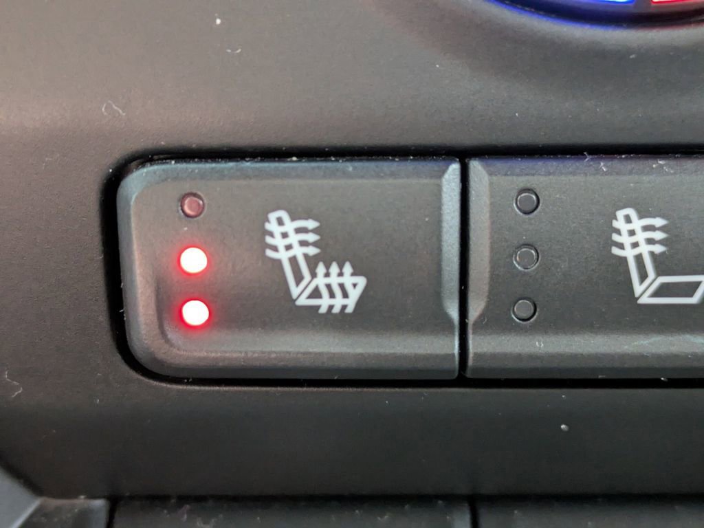 Used 2020 Chevrolet Silverado 1500 High Country w/ Technology Package image 24