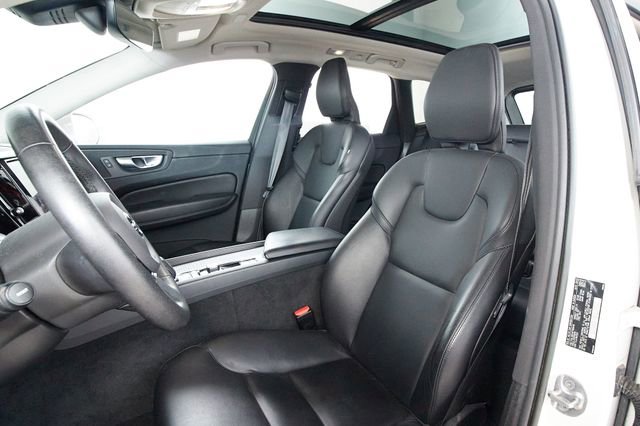 Used 2023 Volvo XC60 B5 Core w/ Climate Package AWD/4WD image 17