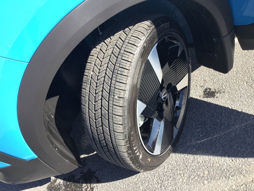 New 2026 Nissan Kicks SR w/ Cold Weather Package image 18