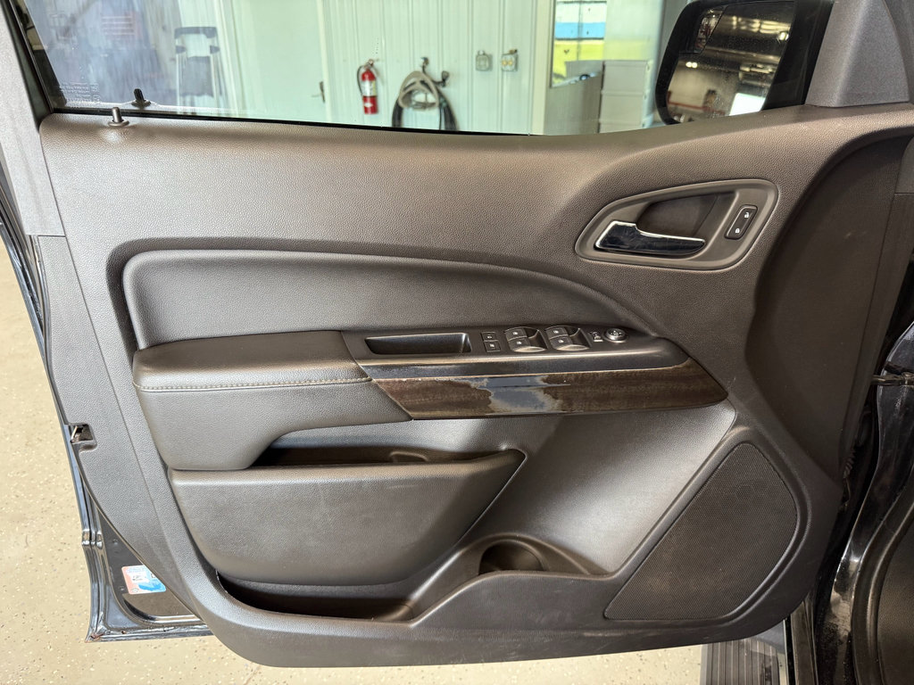 Used 2017 GMC Canyon SLT w/ Driver Alert Package AWD/4WD image 11