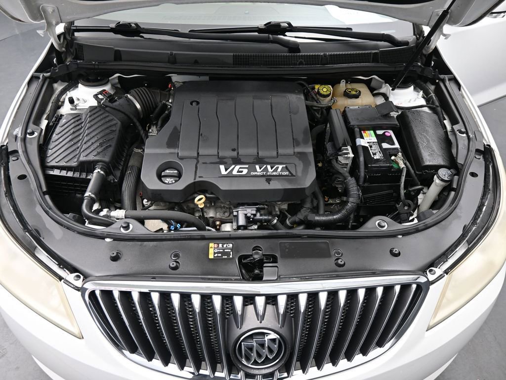 Used 2013 Buick LaCrosse Leather w/ Entertainment Package image 14