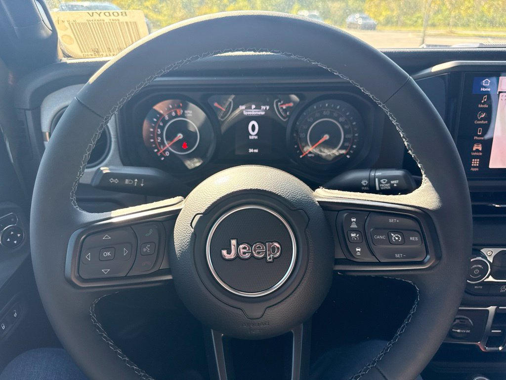New 2026 Jeep Gladiator Sport w/ Dual Top Group AWD/4WD image 18