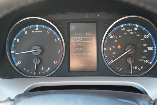 Used 2018 Toyota RAV4 XLE w/ Plus Extra Value Package AWD/4WD image 30