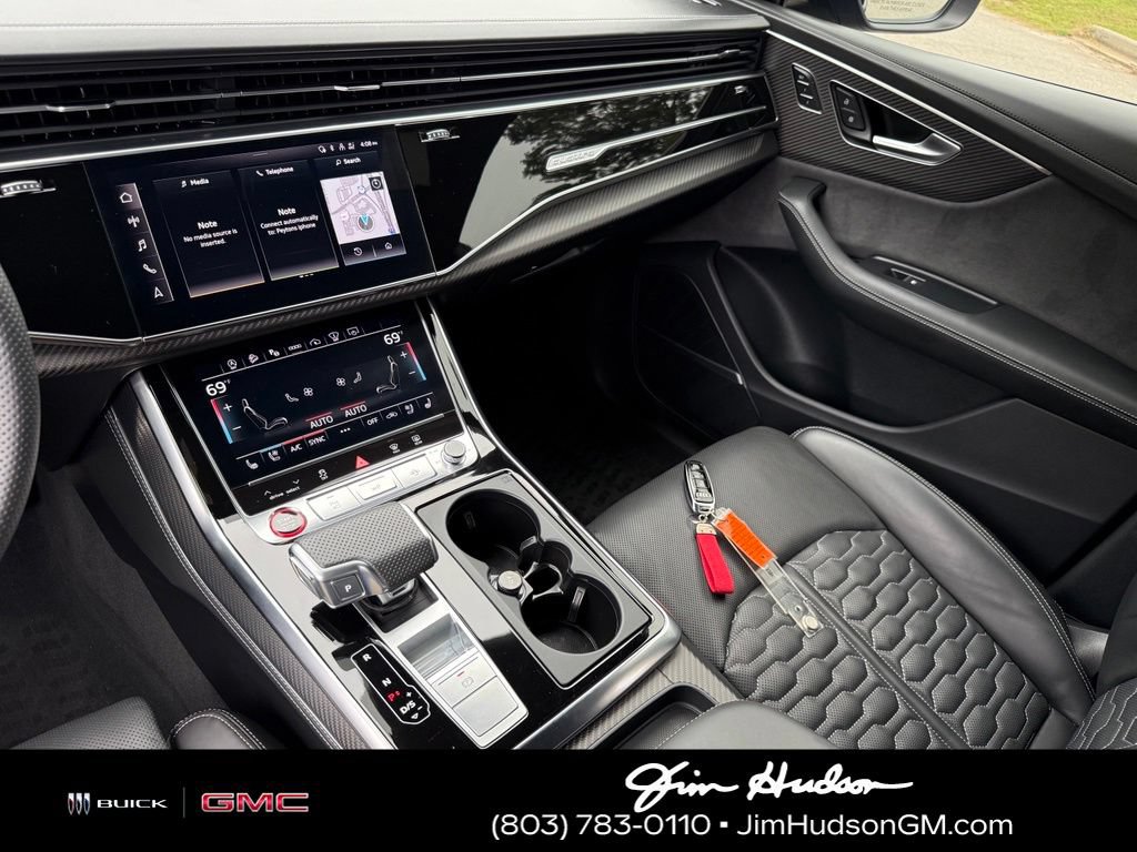 Used 2024 Audi RS Q8 AWD/4WD image 33