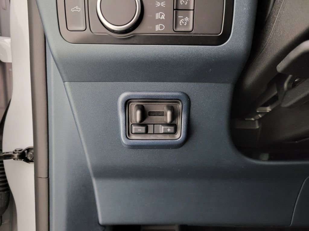 Used 2025 Ford Maverick Lariat w/ 4K Tow Package image 35