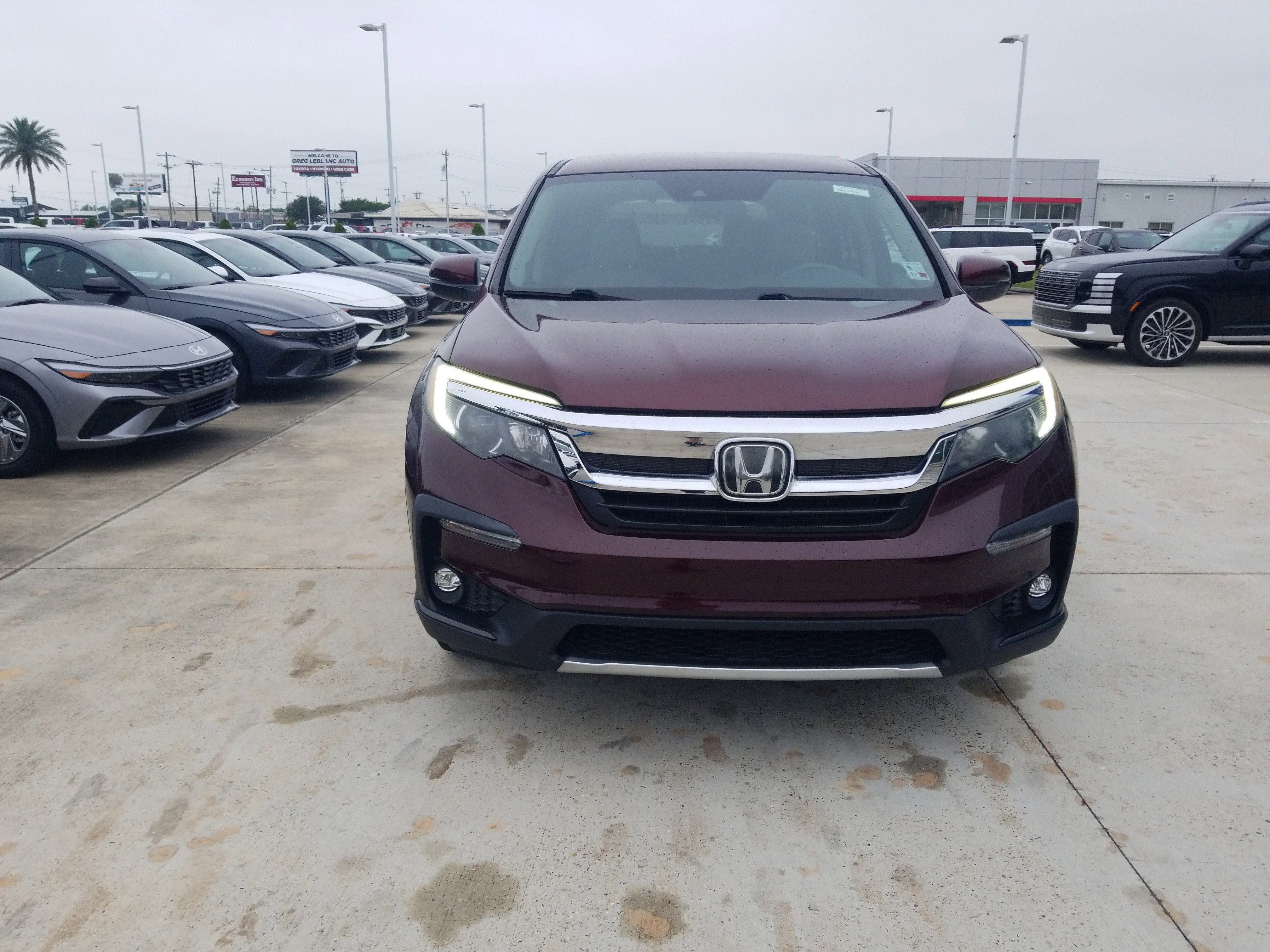 Used 2019 Honda Pilot EX image 2