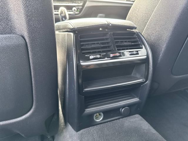 Used 2018 BMW 530e xDrive w/ M Sport Package 2 AWD/4WD image 16