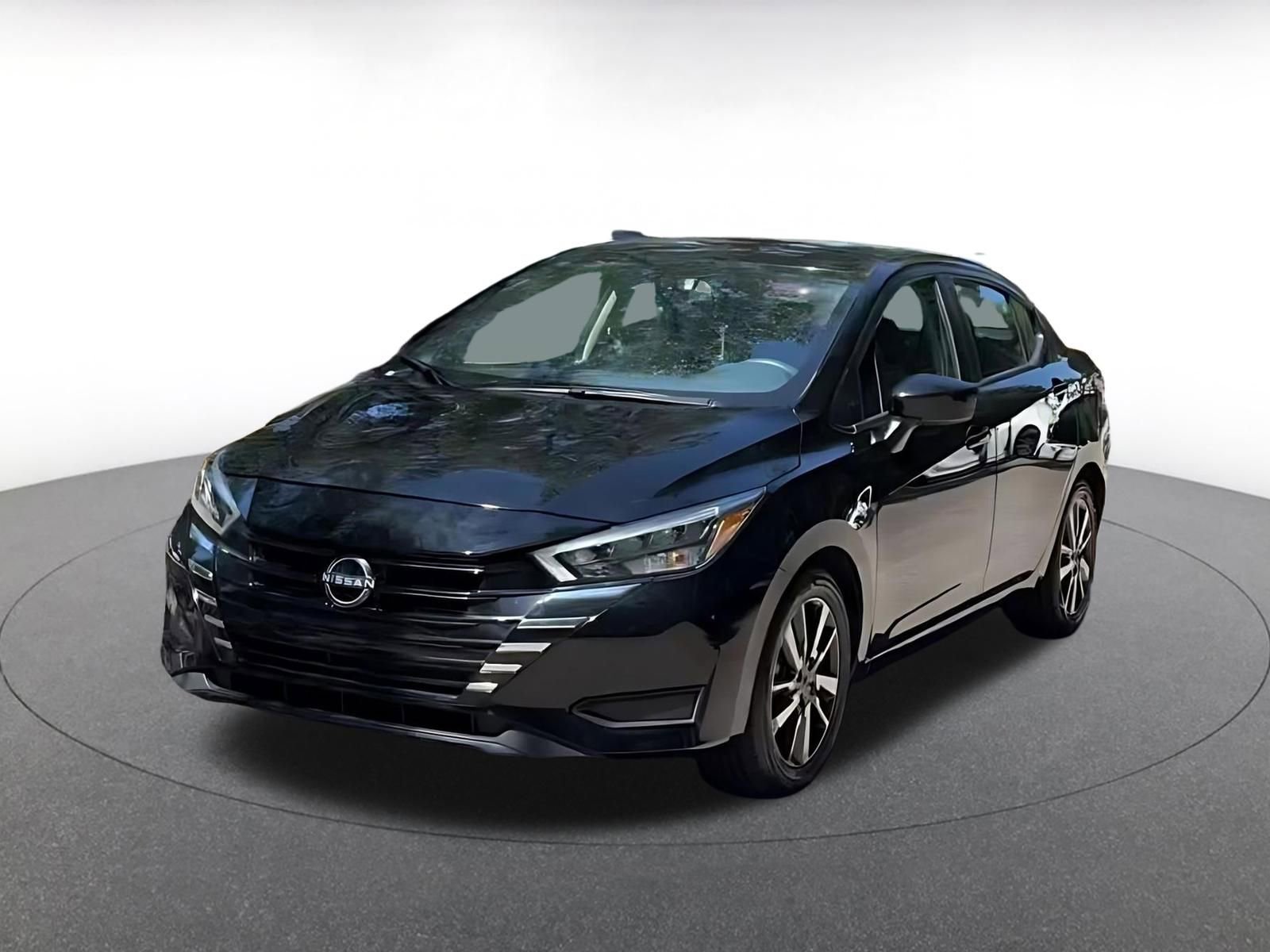 Used 2025 Nissan Versa SV FWD image 7