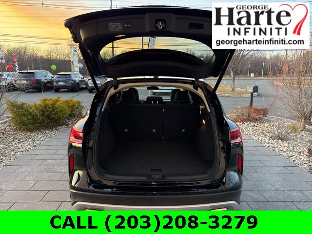 Certified 2023 INFINITI QX50 Luxe image 10