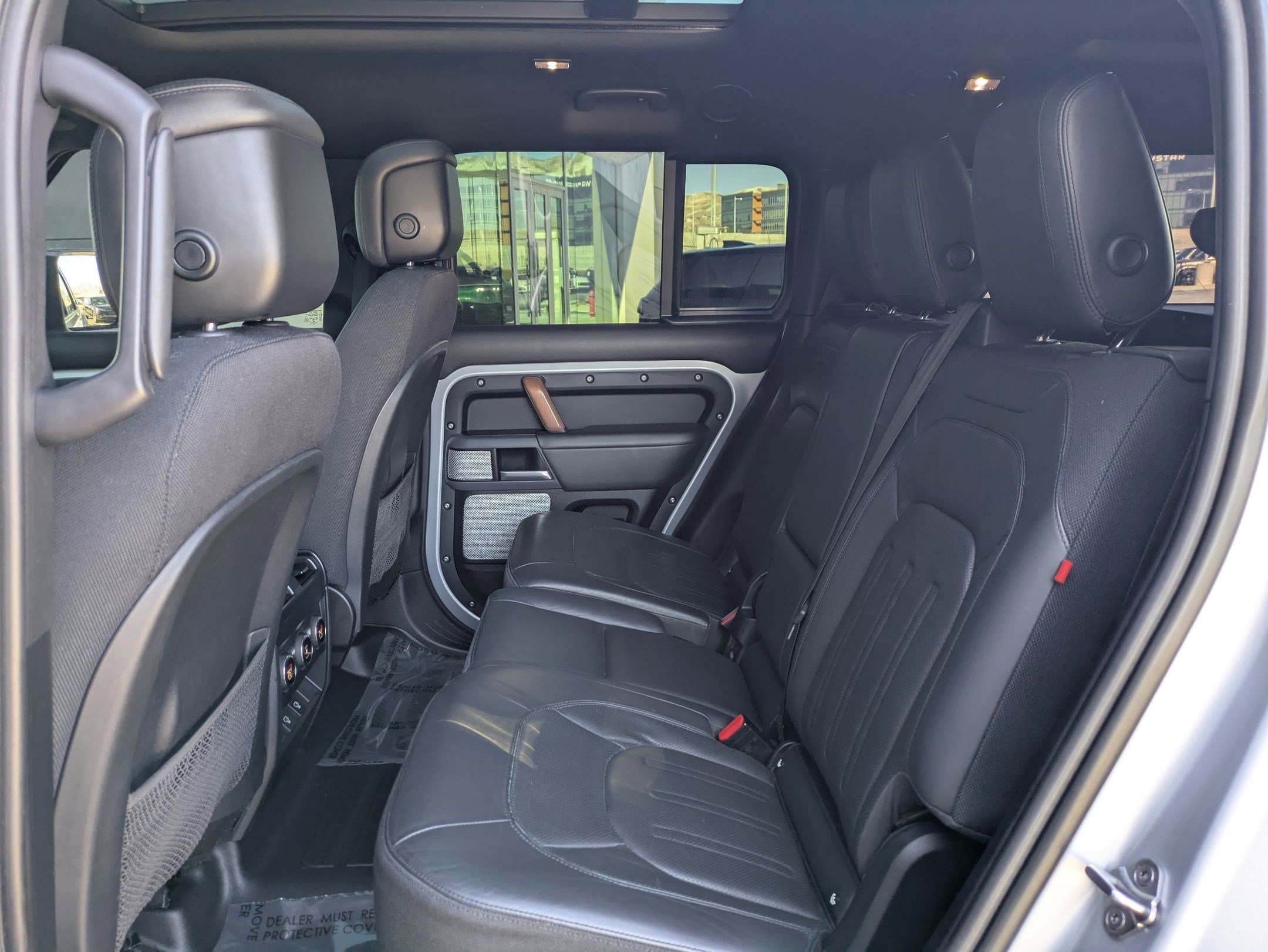 Certified 2023 Land Rover Defender 130 X image 27