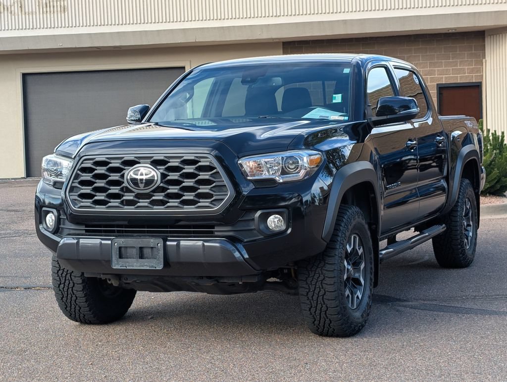 Used 2020 Toyota Tacoma TRD Off-Road AWD/4WD image 3