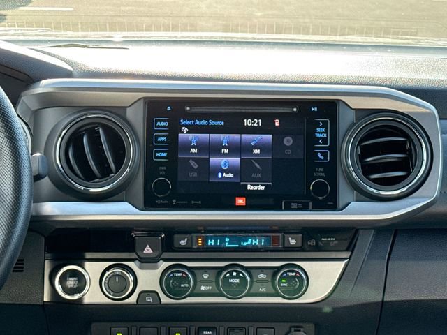 Used 2018 Toyota Tacoma Limited image 27