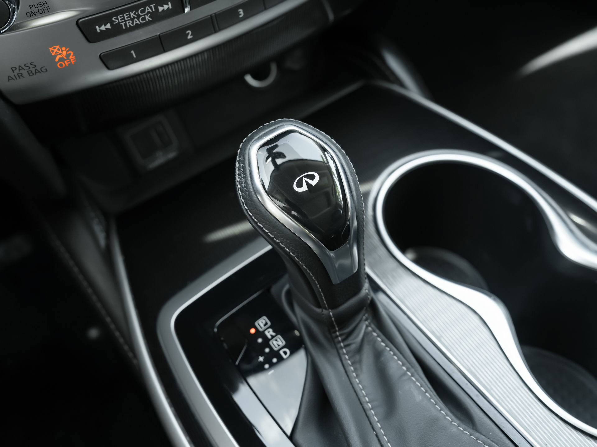 Certified 2020 INFINITI QX60 Luxe FWD image 17
