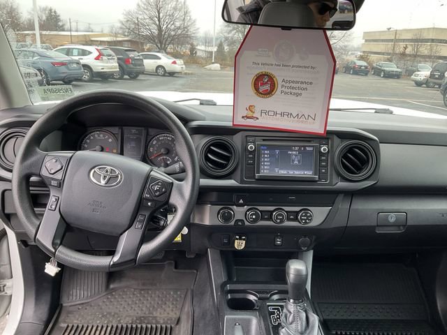 Used 2019 Toyota Tacoma SR image 10