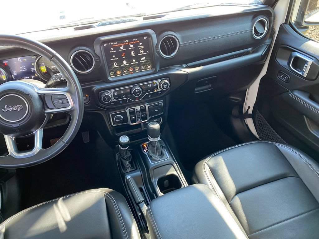 Used 2023 Jeep Wrangler Unlimited Sahara w/ Cold Weather Group AWD/4WD image 30