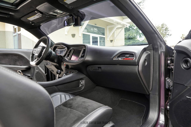 Used 2020 Dodge Challenger SRT Hellcat RWD image 34