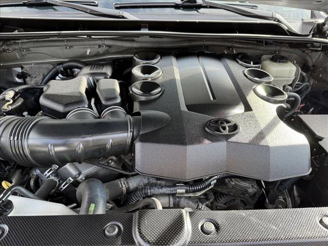 Used 2016 Toyota 4Runner SR5 image 19