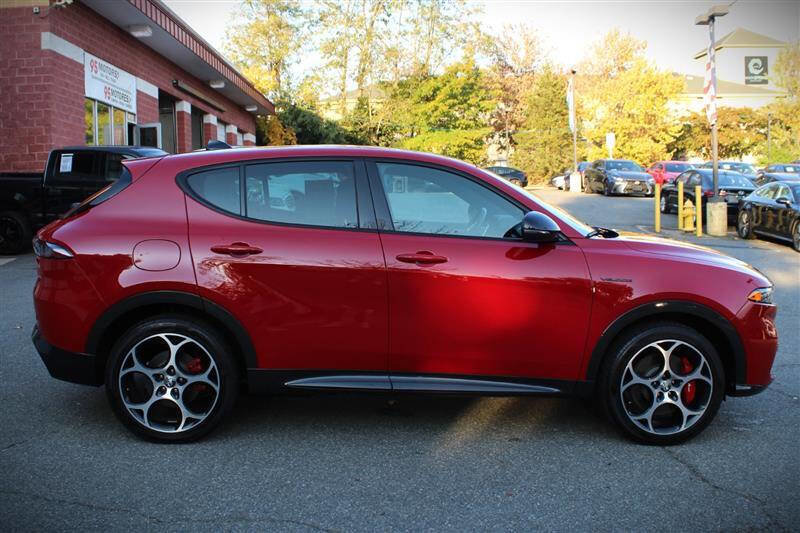 Used 2024 Alfa Romeo Tonale Veloce w/ Premium Interior Package image 6