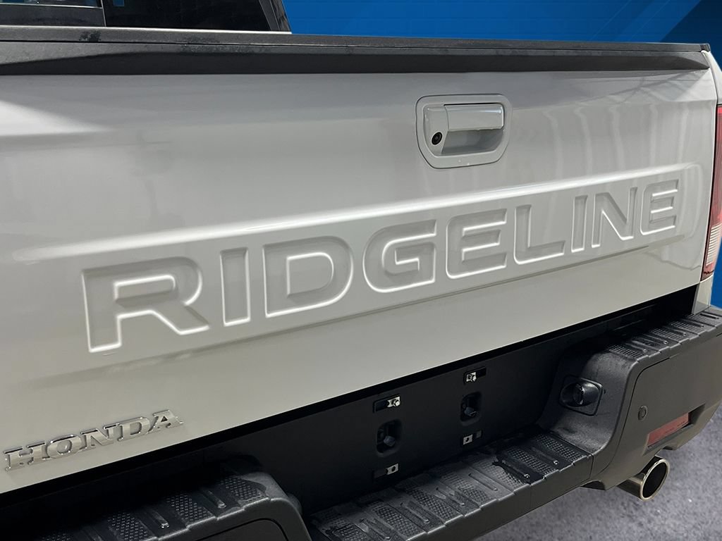 New 2026 Honda Ridgeline Black Edition image 10