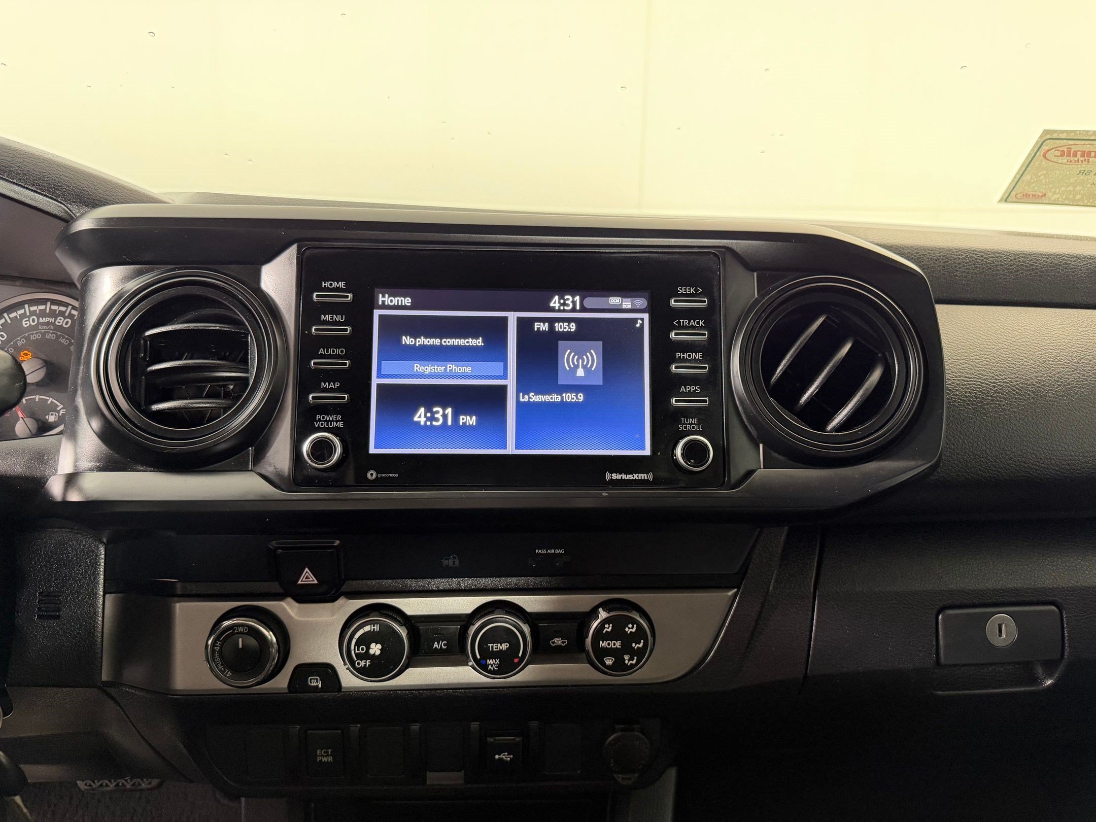 Used 2020 Toyota Tacoma SR AWD/4WD image 18