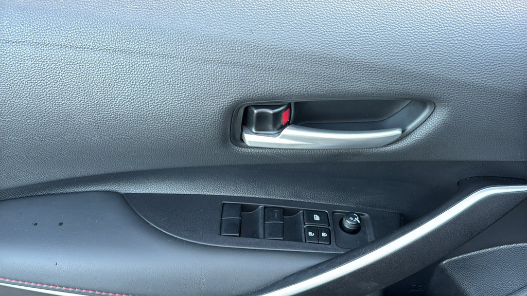 Used 2025 Toyota Corolla SE FWD image 10